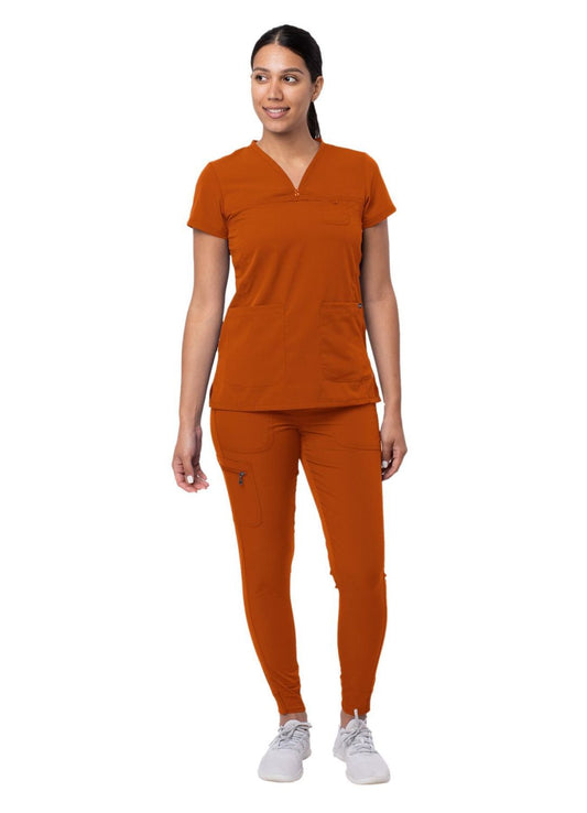 Women's Movement Booster Jogger Scrub Set